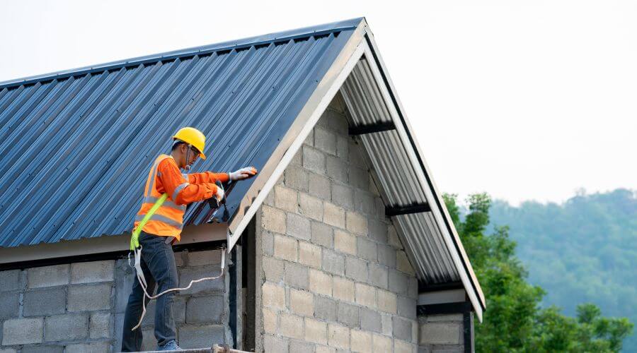 Expert Emergency Roof Repairs services in Weirton, WV